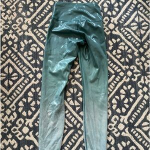 Lululemon size 4 leggings shimmery